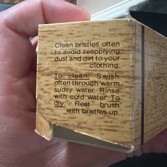 Avon Family Clothes Brush - Picture 5 of 8